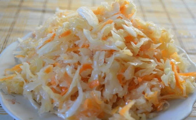 Тушеная квашеная капуста с сосисками Тушеная квашеная капуста с сосисками