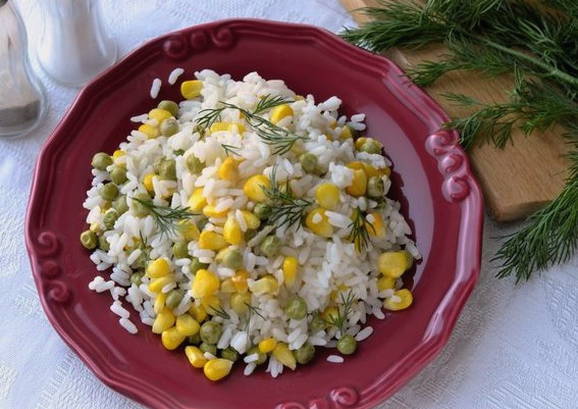 Рис с горошком и кукурузой Рис с горошком и кукурузой