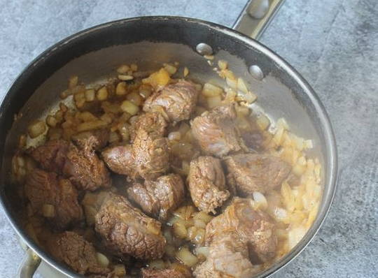 Тушеная картошка с овощами и мясом Тушеная картошка с овощами и мясом