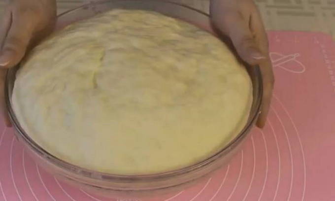Тесто для булочек на дрожжах и молоке Тесто для булочек на дрожжах и молоке