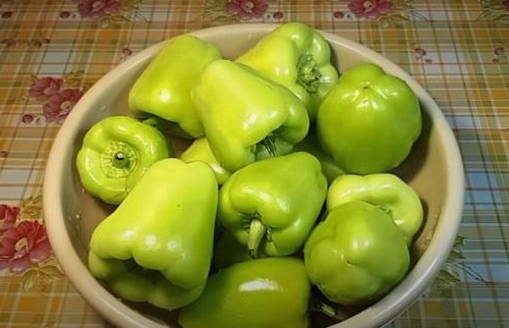 Фаршированный перец с овощами на зиму в банках Фаршированный перец с овощами на зиму в банках