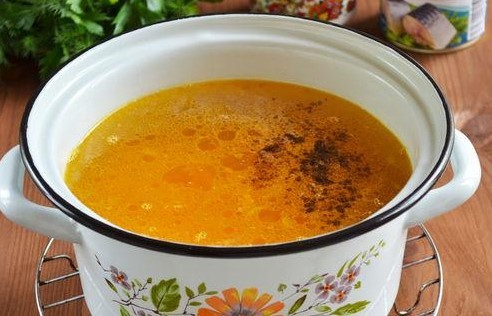 Рыбный суп из консервов скумбрии Рыбный суп из консервов скумбрии