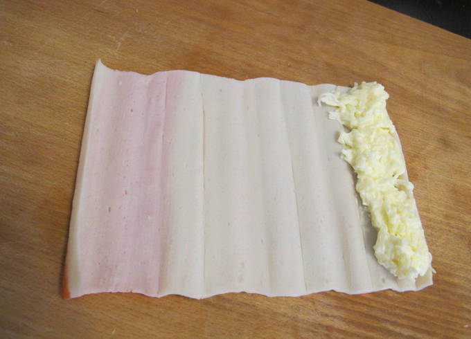 Крабовые палочки с сыром и чесноком