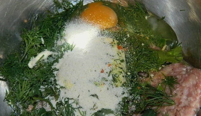 Котлеты из фарша с манкой Котлеты из фарша с манкой