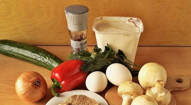 Салат с мясом и грибами Салат с мясом и грибами
