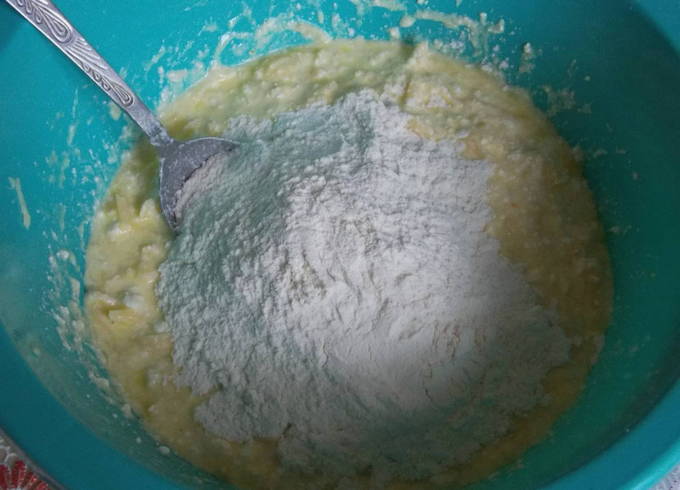 Творожно-сырная лепешка на сковороде