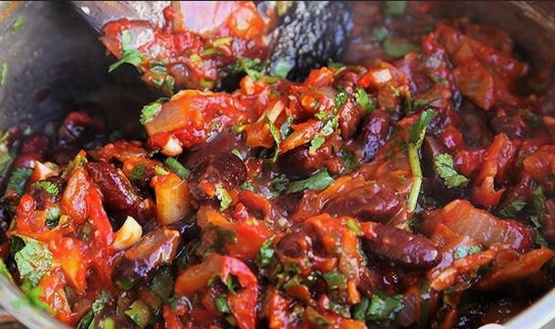 Лобио из консервированной фасоли Лобио из консервированной фасоли
