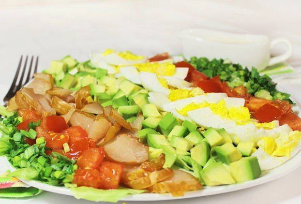 Салат с карпаччо из курицы Салат с карпаччо из курицы