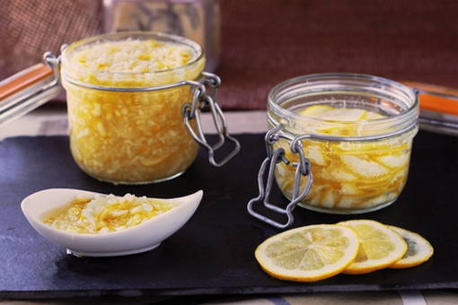 Лимон с сахаром в банке Лимон с сахаром в банке