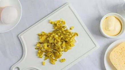 Салат с рыбной консервой и рисом Салат с рыбной консервой и рисом