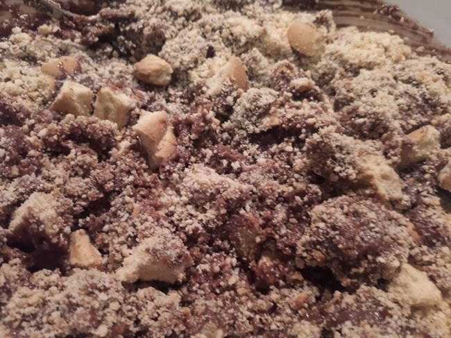 Шоколадная колбаса из печенья со сгущенкой Шоколадная колбаса из печенья со сгущенкой