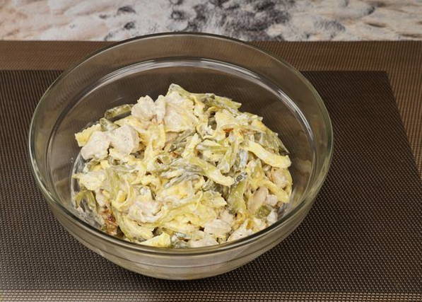 Салат с курицей «Министерский» Салат с курицей «Министерский»