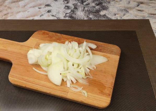 Салат с курицей «Министерский» Салат с курицей «Министерский»