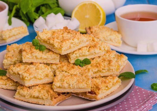 Печенье с песочной крошкой и вареньем