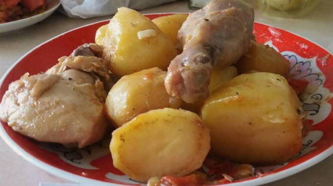 Казан кебаб из курицы с картошкой в казане Казан кебаб из курицы с картошкой в казане