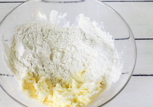 Корзиночки из песочного теста классические Корзиночки из песочного теста классические