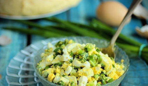 Начинка для пирожков с луком и яйцом