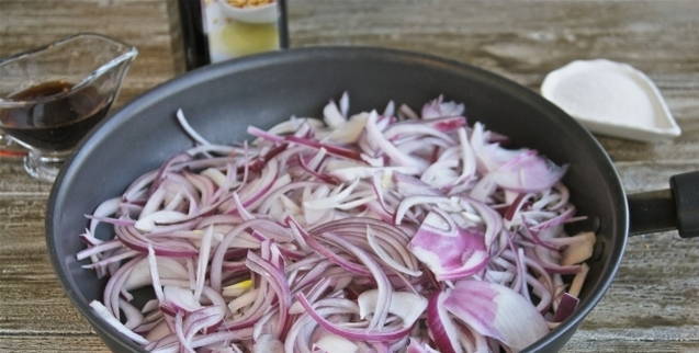 Карамелизированный лук