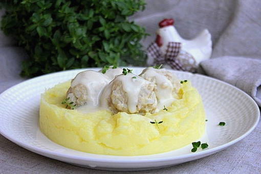 Кнели из курицы Кнели из курицы