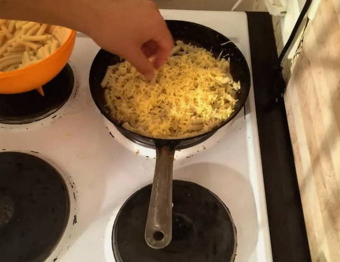 Рожки с сыром Рожки с сыром