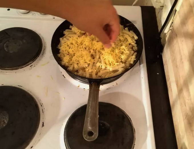 Рожки с сыром Рожки с сыром