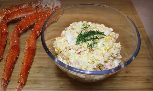 Салат с камчатским крабом Салат с камчатским крабом