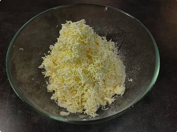 Киш с курицей и грибами и сыром Киш с курицей и грибами и сыром