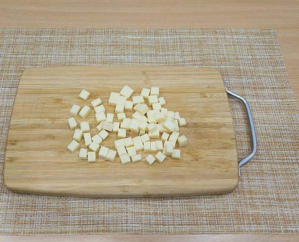 Салат из куриной грудки и сельдерея