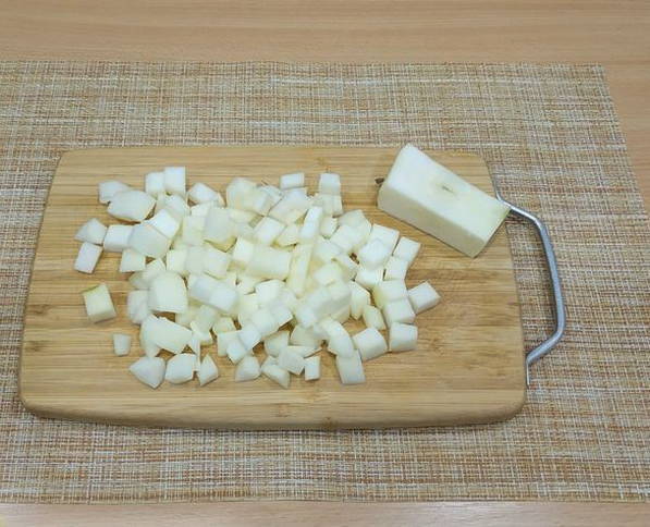 Салат из куриной грудки и сельдерея