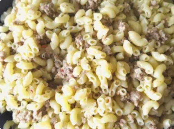 Рожки с фаршем на сковороде Рожки с фаршем на сковороде