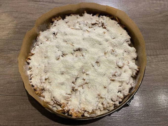 Пирог «Три стакана» с яблоками и молоком Пирог «Три стакана» с яблоками и молоком