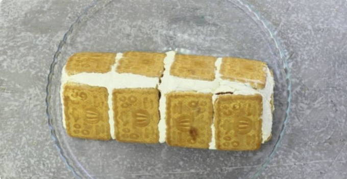 Торт «Домик» из печенья и творога Торт «Домик» из печенья и творога