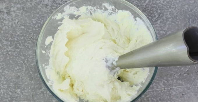 Торт «Домик» из печенья и творога Торт «Домик» из печенья и творога