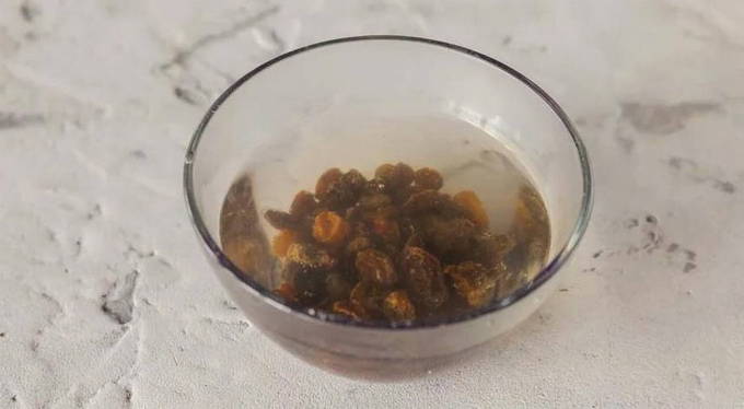 Салат из вареной свеклы с черносливом