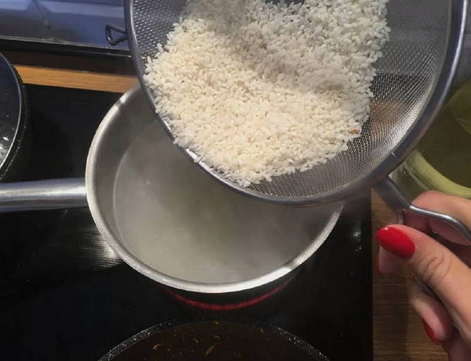 Рисовый суп на курином бульоне Рисовый суп на курином бульоне