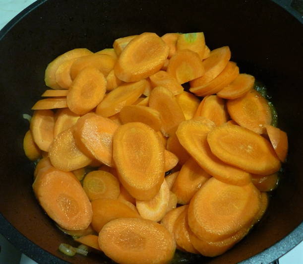 Тушеное мясо с овощами в казане Тушеное мясо с овощами в казане