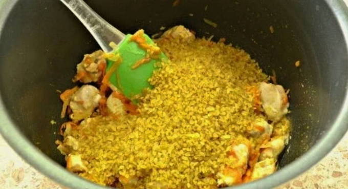 Булгур с курицей в мультиварке Булгур с курицей в мультиварке