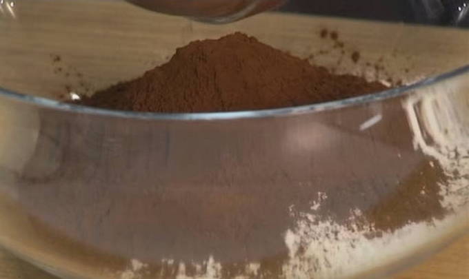 Шоколадные вафли в вафельнице