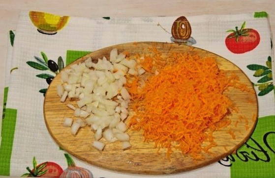 Суп с куриными фрикадельками и лапшой Суп с куриными фрикадельками и лапшой