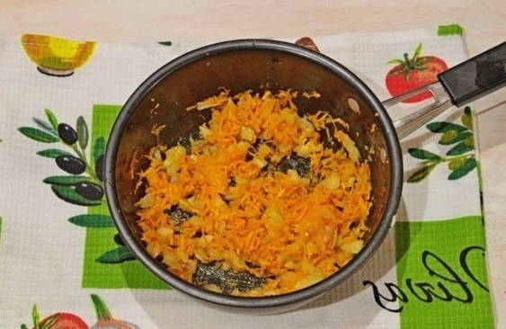 Суп с куриными фрикадельками и лапшой Суп с куриными фрикадельками и лапшой