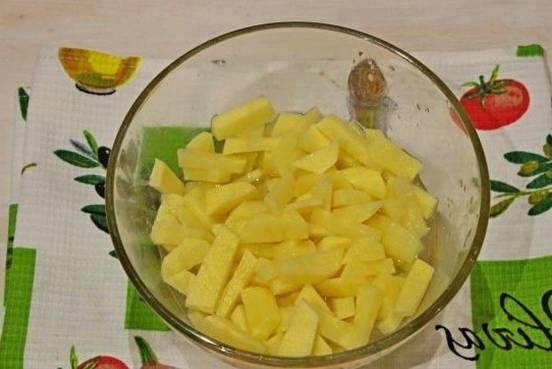 Суп с куриными фрикадельками и лапшой Суп с куриными фрикадельками и лапшой