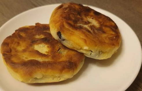 Сырники из рикотты с изюмом