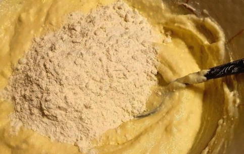 Сырники из рикотты с изюмом