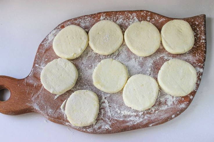 Сырники из творога без яиц Сырники из творога без яиц