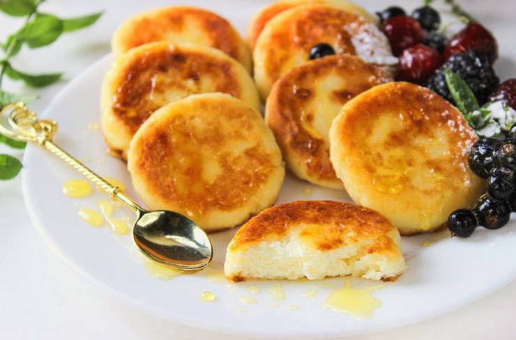 Сырники из творога без яиц Сырники из творога без яиц