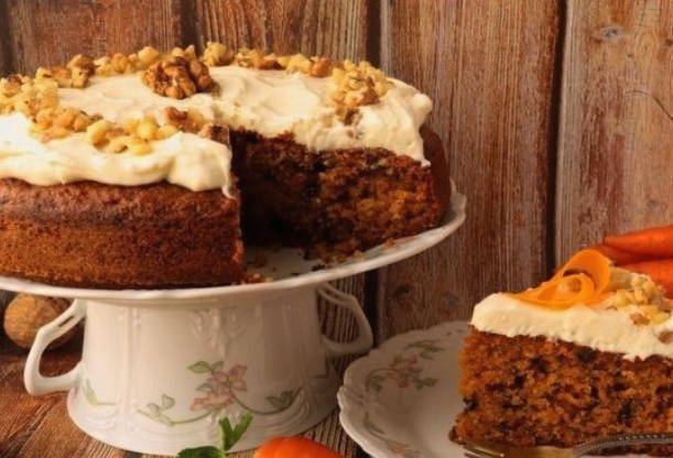 Морковный торт с грецкими орехами