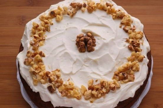 Морковный торт с грецкими орехами Морковный торт с грецкими орехами