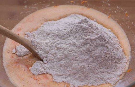 Морковный торт с грецкими орехами Морковный торт с грецкими орехами