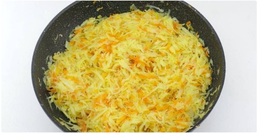 Тушеная капуста без мяса на сковороде Тушеная капуста без мяса на сковороде
