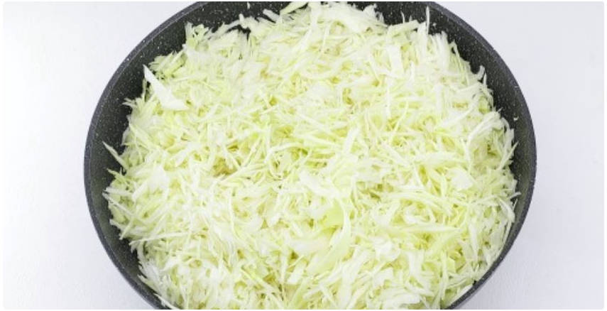 Тушеная капуста без мяса на сковороде Тушеная капуста без мяса на сковороде
